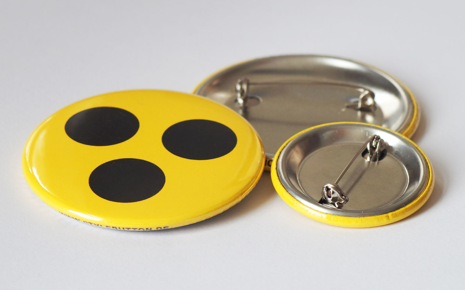 Der neue Sicherheitsverschluss von stylebutton.de verhindert den Verlust von Blind